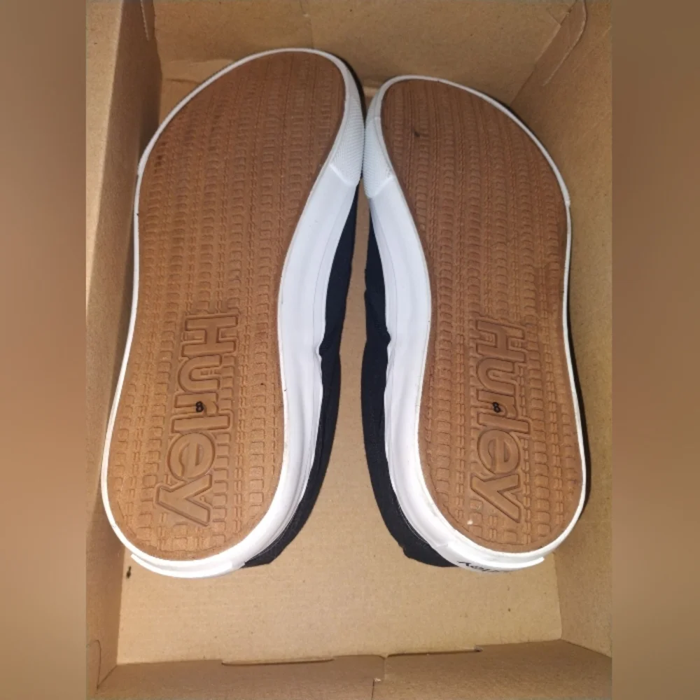 Hurley Men's Size 8 Women's Size 10 Black Slip-On Shoes NEW Without Box